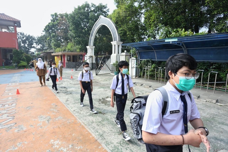 PPKM Level 4, Pelajar di Banjarmasin Kembali Belajar Online