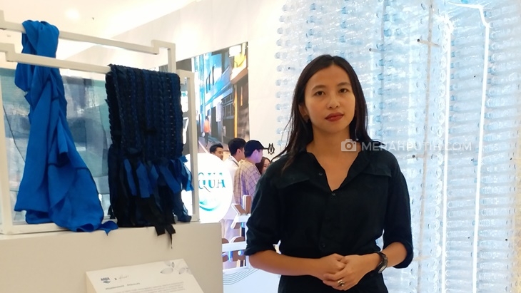 Lakukan Daur Ulang, Desainer ini Manfaatkan Kain dari Plastik
