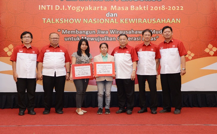 Mahasiswa penerima bantuan dari INTI