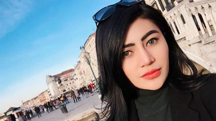 Masuk Katalog Alexis, Artis FTV Ini Rugi Besar