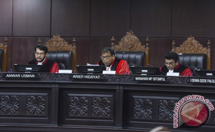 Hakim Mahkamah Konstitusi Manahan Sitompul menolak kecurigaan suara nol di Boyolali