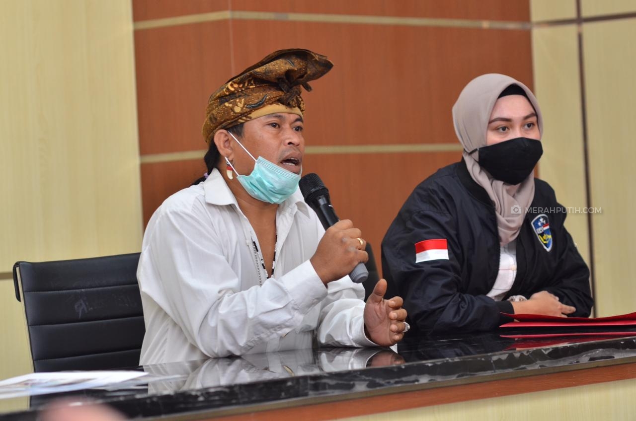 Tantang Hirup Bibir Pasien COVID-19, Seniman Surabaya ini Diperiksa Polda Jatim