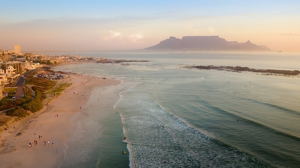 Pemandangan Table Mountain di Afrika Selatan. (Foto: Pixabay/Justasurferdude)