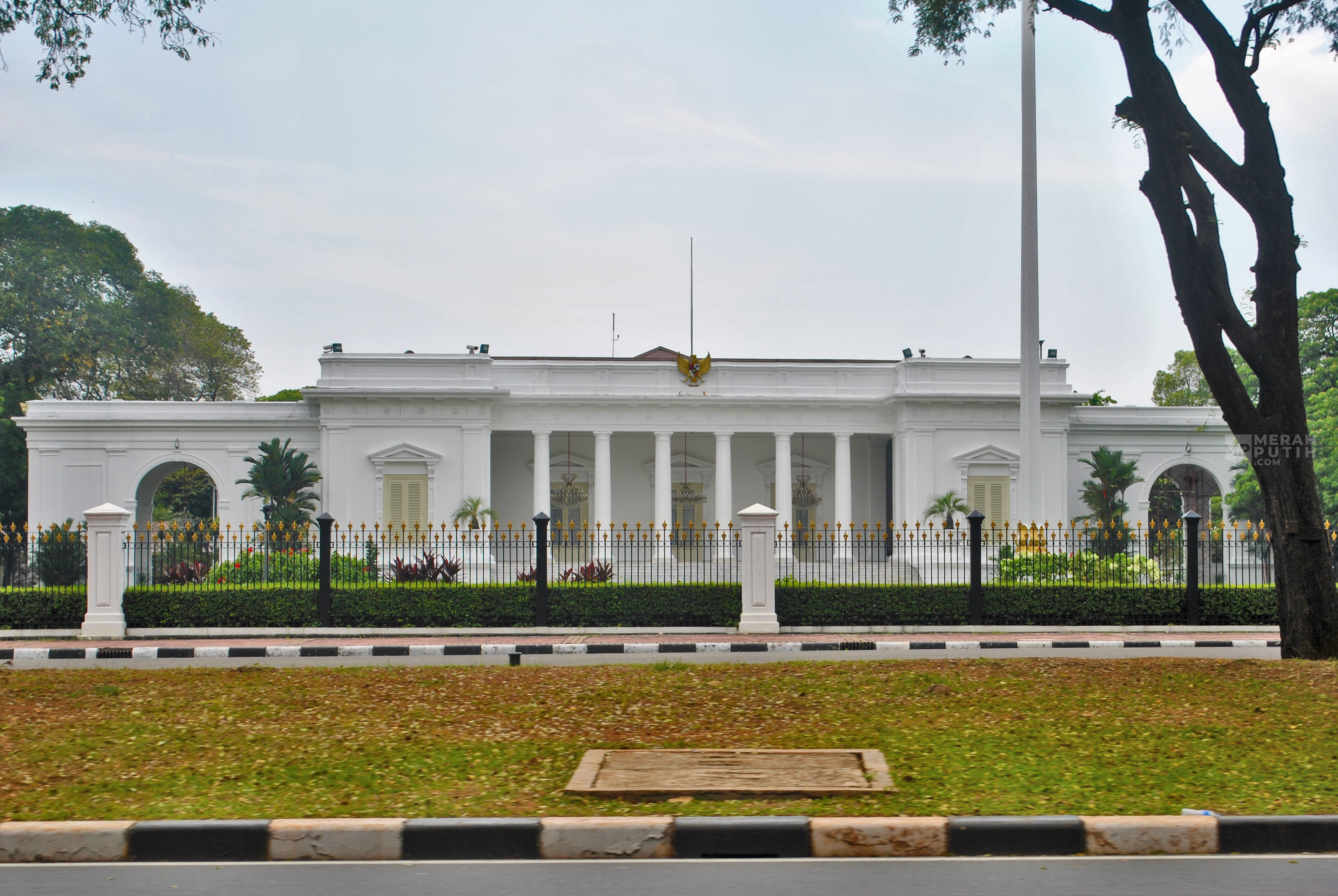Sugiono, Arrmanatha Nasir hingga Sekjen Golkar Tiba di Istana Negara, Bersiap Dilantik Presiden Prabowo