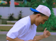 Lirik Lagu Stecu Stecu Faris Adam: Lagu Cinta Viral di TikTok