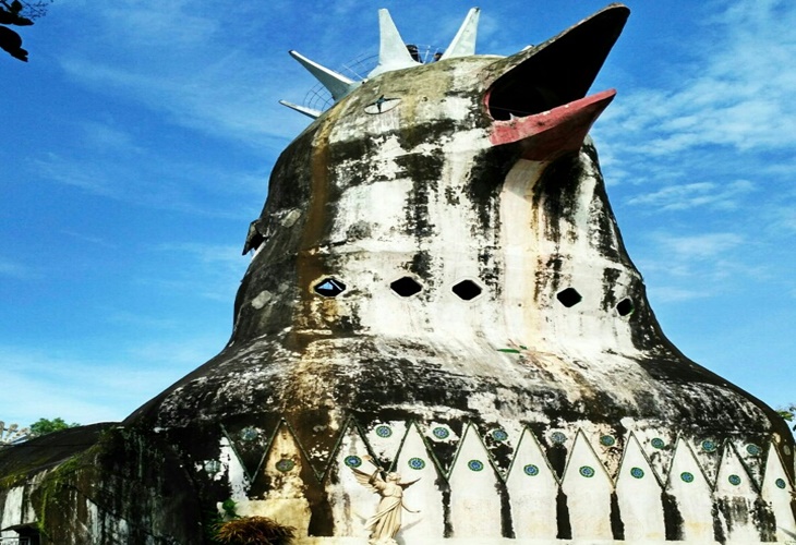 Gereja Ayam di Jawa Tengah