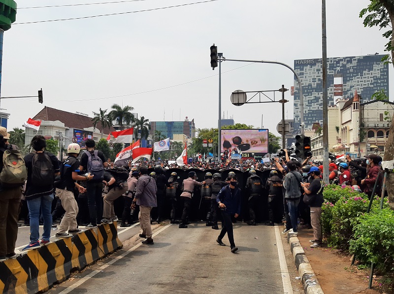 Kapolri Baru Harus Perbaiki Kinerja Perlindungan HAM