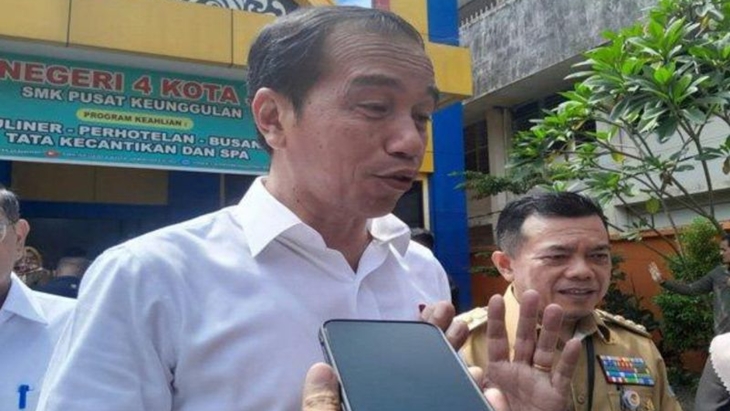 Jokowi Dikte Rakyat dengan Ungkap Kriteria Capres 2024