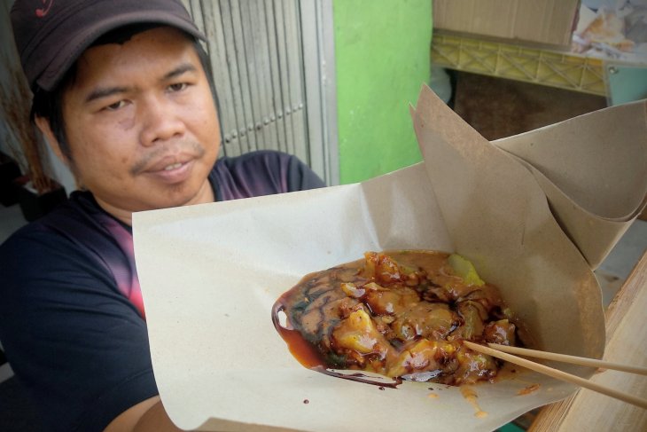 Cungkring disajikan sangat sederhana (Sumber: ANTARANews/Aditya Pradana Putra)