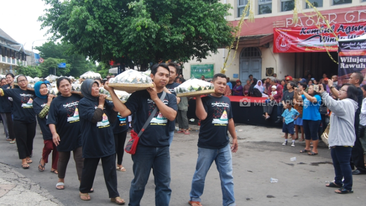 Kirab Warnai Perayaan HUT ke-88 Pasar Gede