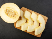 Takjil Sehat Petik Melon Segar, Mau Pilih Kulit Putih atau Kuning Ada Semua