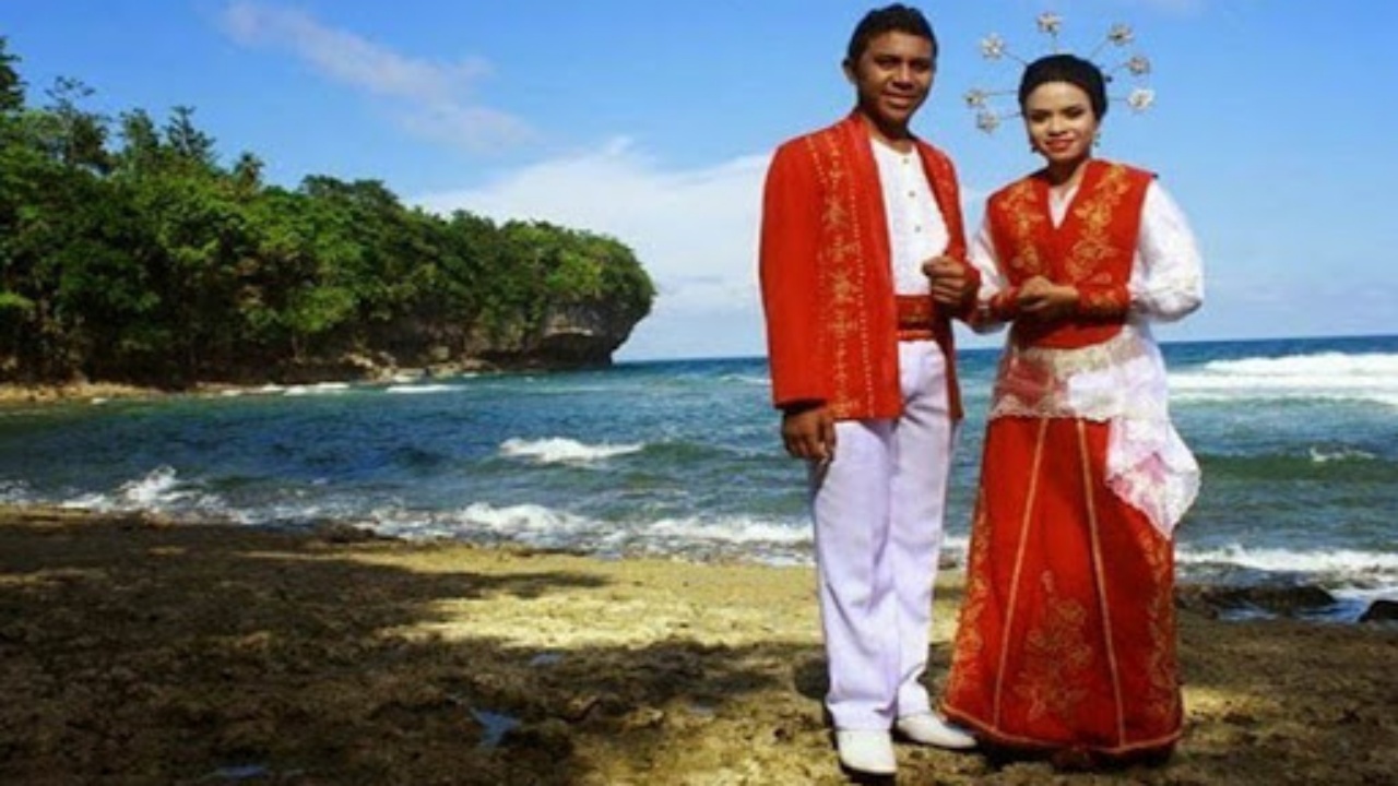 Prosesi Unik dan Panjang, Beginilah Urutan Adat Pernikahan Maluku