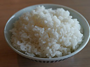 Tradisional atau Pakai Rice Cooker, Ini Cara Tepat Menanak Nasi supaya Pulen