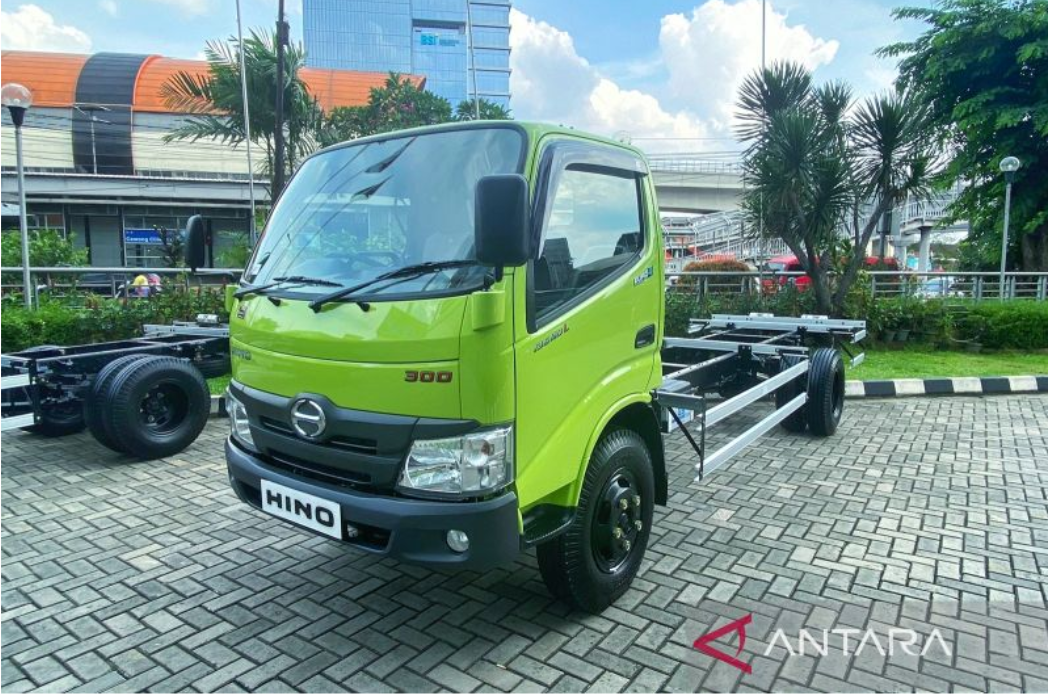 Tiga Model Hino Kantongi Sertifikat TKDN