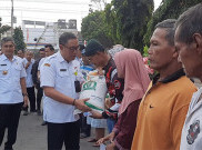 564.080 Warga Kurang Mampu Terima Bantuan Pangan Tahap III