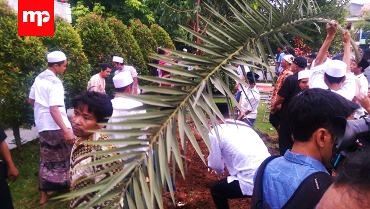 Air Terus Keluar, Makam KH Hasyim Muzadi Dipindahkan