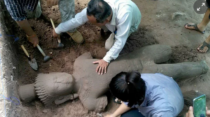 Penemuan Patung Budha Dekat Angkor Wat Hasilkan Kesimpulan Baru