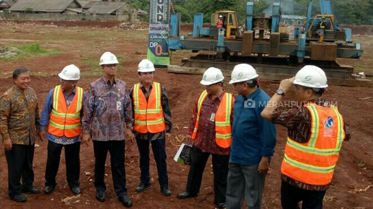 Groundbreaking pembangunan rumah DP nol rupiah di Pondok Kelapa, Jakarta Timur, Kamis (18/1). (MP/Asropih Opih)