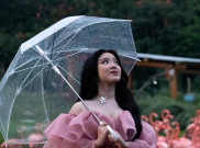 Sapa Penggemar Lewat Album Edelweiss, ini Lirik Lagu 'Cinta Seperti Aku' dari Tiara Andini