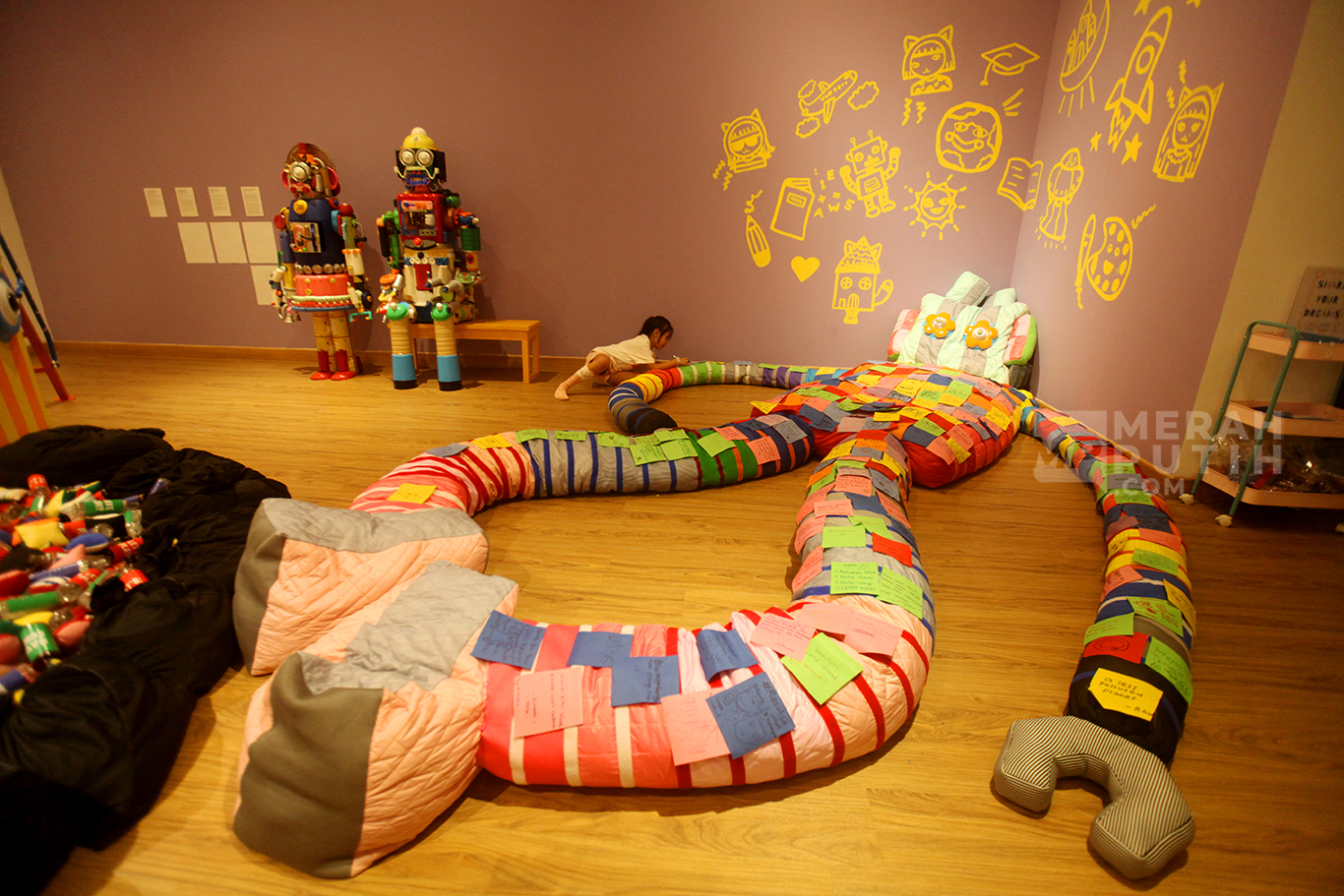 Melihat Pameran Kids Biennale Indonesia 2025 Bertajuk Tumbuh Tanpa Takut di Galeri Nasional 
