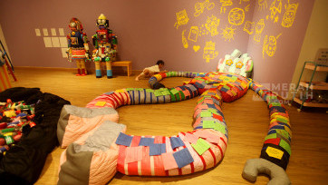 Melihat Pameran Kids Biennale Indonesia 2025 Bertajuk Tumbuh Tanpa Takut di Galeri Nasional 