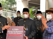Kado HUT ke-495 DKI, Anies Dicegat dan Dihadiahi Petisi Pergantian Nama JIS