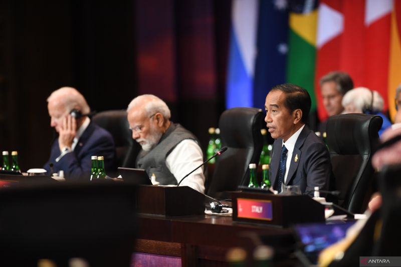 Peringati Hari Guru Nasional, Jokowi: Tantangan Kian Berat