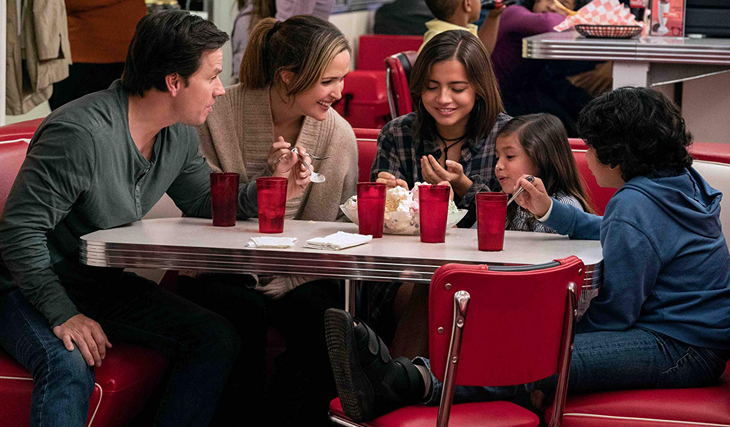 'Instan Family', Kisah Pahit Manis Menjadi Orangtua Angkat