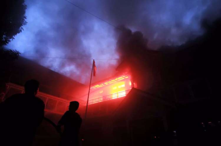 Buntut Pilkada, Pembakaran Rumah Dinas Kembali Terjadi