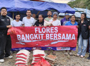 Tempuh Medan Sulit, JHL Foundation Salurkan 70 Paket Bantuan ke Warga Terdampak Gempa Flores