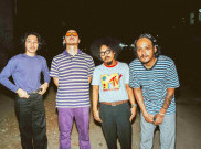 Musik Alternatif Penuh Refleksi, Larung Kembali dengan Single 'Menanam Racun'