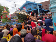 Grebeg Maulud Keraton Surakarta, Ribuan Warga Berebut 2 Gunungan