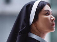 Berperan untuk Adegan Eksorsisme di ‘Dark Nuns’, Song Hye-kyo Ngaku Rasakan Tubuh Kaku Kayak Kerasukan