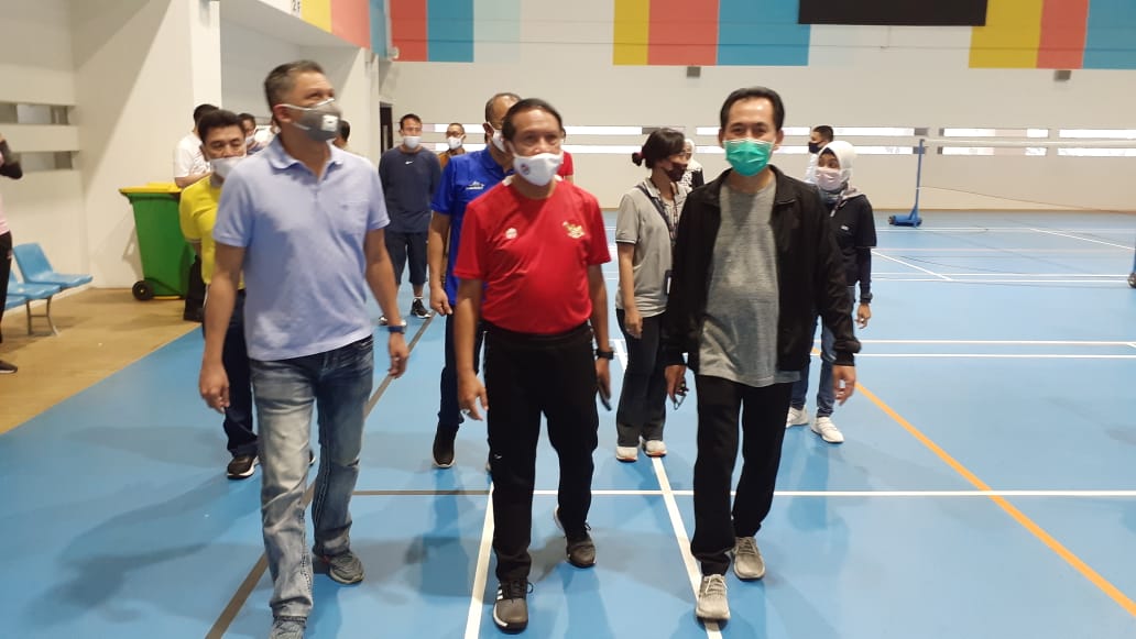 Kunjungan Menpora dan Waketum PSSI ke GBK Arena. (BolaSkor.com/Hadi Febriansyah)