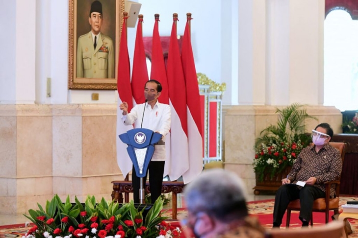 Presiden RI Joko Widodo menerima perwakilan para ketua asosiasi di bidang ekonomi dan bisnis, di Istana Negara, Jakarta, Rabu (8/9/2021). ANTARA/HO-Biro Pers Sekretariat Presiden
