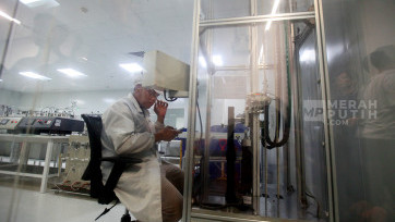 Sederet Uji Coba Ekstrem OPPO Find X8 Series di Pabrik OPPO Manufacturing Indonesia 