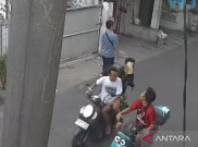 Viral! Seorang Pria Diduga Jadi Korban Penyiraman Air Keras di Jakarta Barat