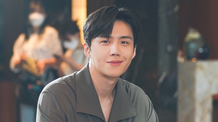 Kim Seon Ho akan Bintangi Film ‘Dog Days’