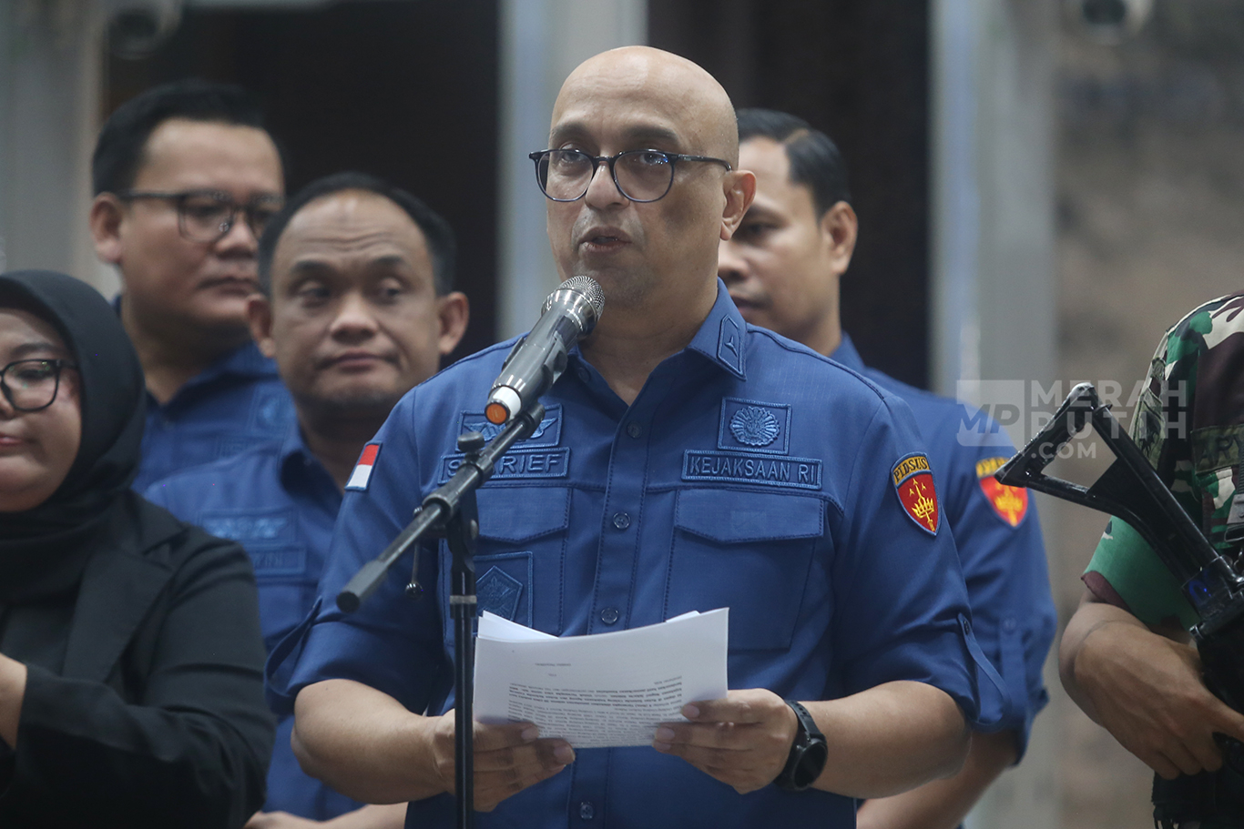 Direktur Penyidikan (Dirdik) Jampidsus Kejagung, Syarief Sulaeman Nahdi saat memberikan keterangan pers terkait Korupsi Petral di Gedung Bundar, Kejaksaan Agung, Jakarta Selatan, Kamis (9/4/2026).
 