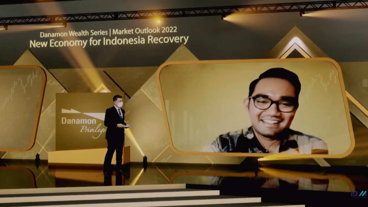 Macroeconomic Analyst PT Bank Danamon Indonesia Irman Faiz.