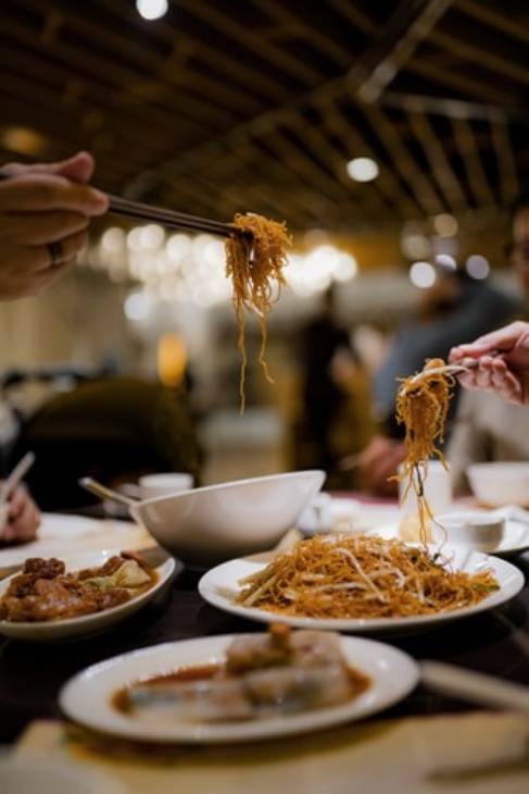 Kampanye Piring Bersih Tiongkok untuk Kurangi Limbah Makanan