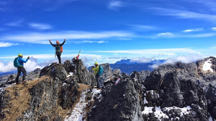 Mengenal Puncak Jaya, Puncak Tertinggi di Indonesia
