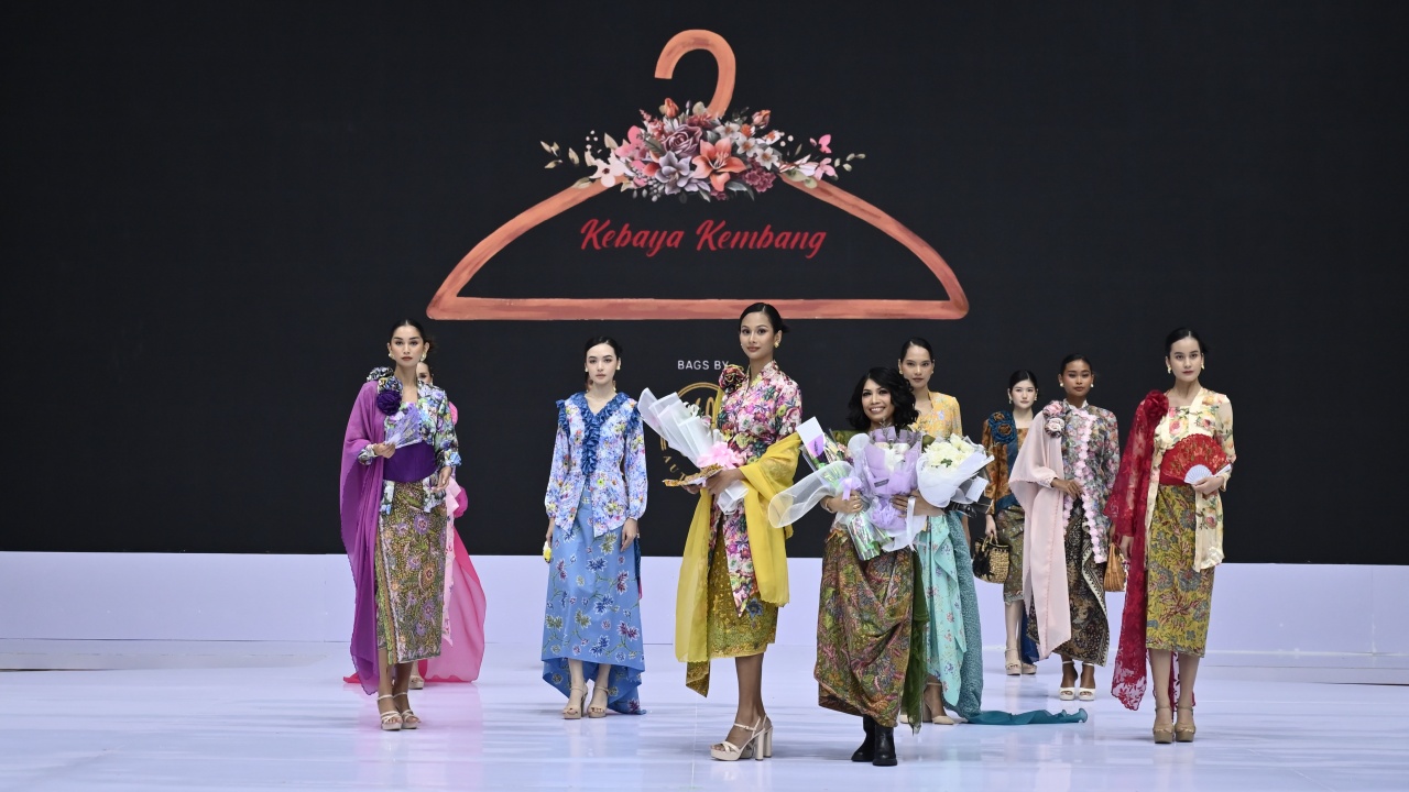 Megakultura Jakarta: Selebrasi Keberagaman Budaya di Indonesia Fashion Week 2025
