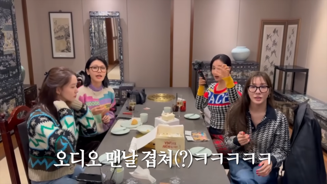 Girls Generation Berkumpul Pakai Dress Code Jelek, Rayakan Ulang Tahun Sooyoung