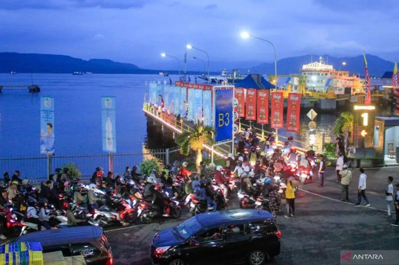 Ribuan Kendaraan Belum Menyebrang ke Bali Usai Lebaran, Kemenhub Janjikan Tambah Kapal