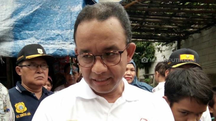 Begini Cara Gubernur Anies Atasi Busa Deterjen di BKT Marunda 