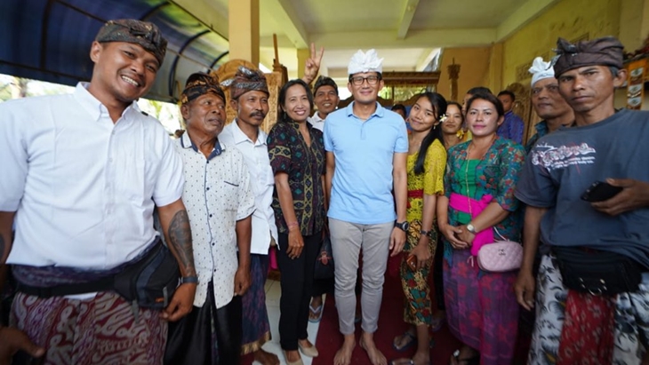 Sandi saat kunjungan ke Bali. (Twitter/@sandiuno)