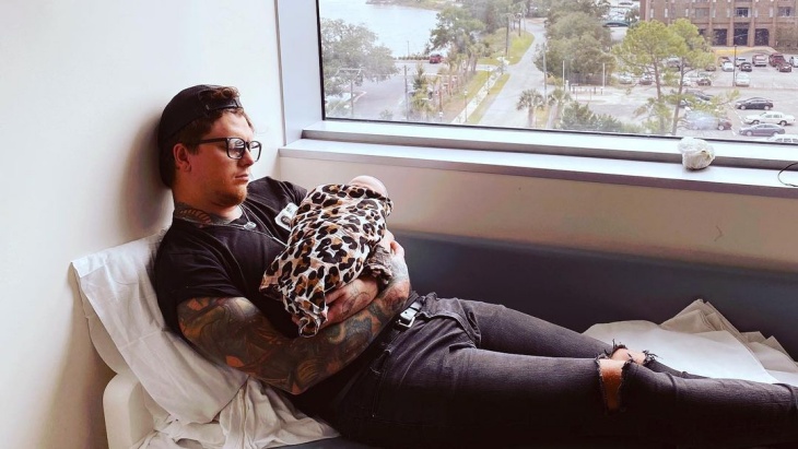 Ben Bruce Keluar dari Asking Alexandira, Ingin Fokus pada Keluarga