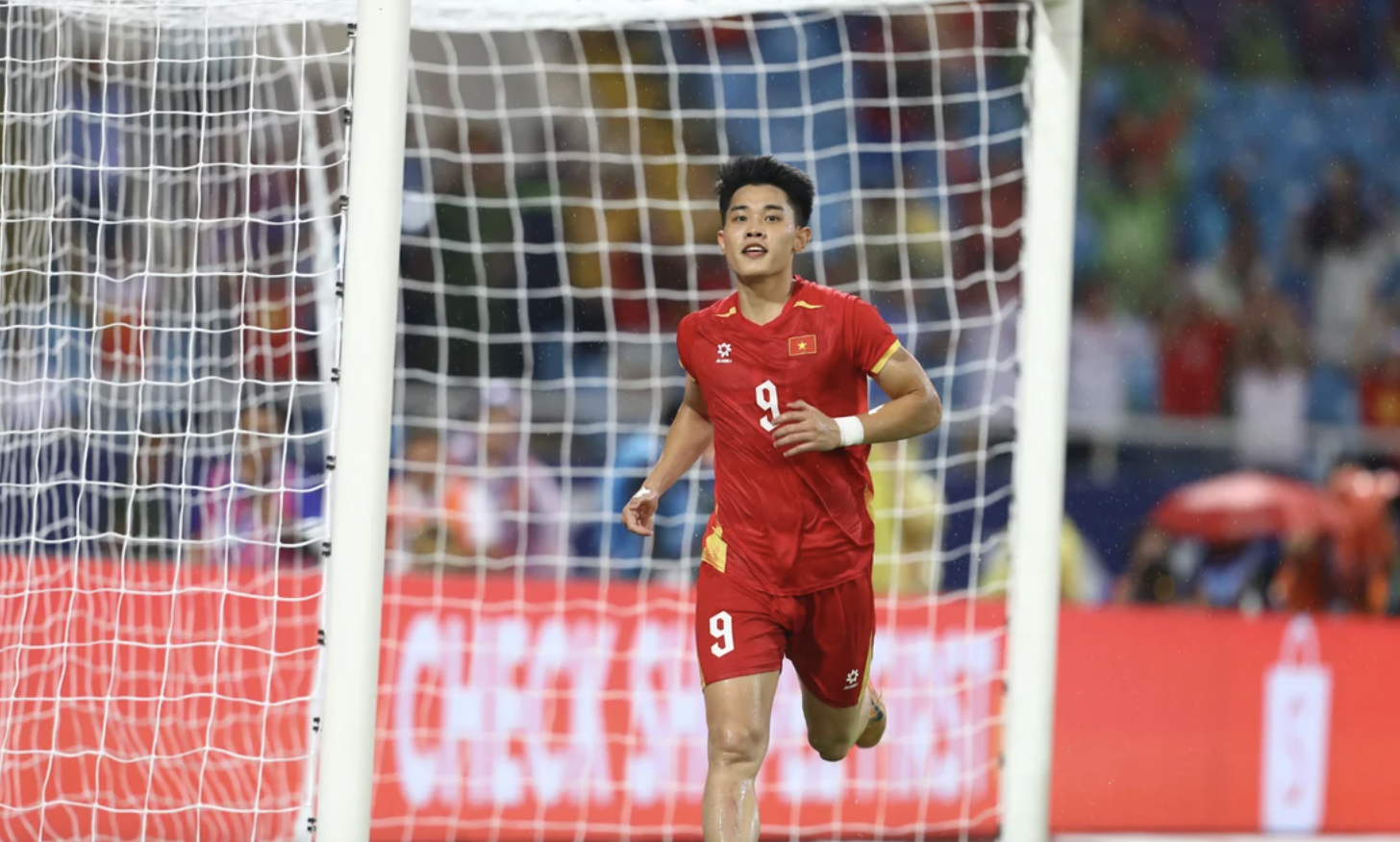Klasemen Top Skorer Piala AFF 2026 Jelang Semifinal: Nguyen Dinh Bac Memimpin, Peluang Mitchell Baker Tertutup
