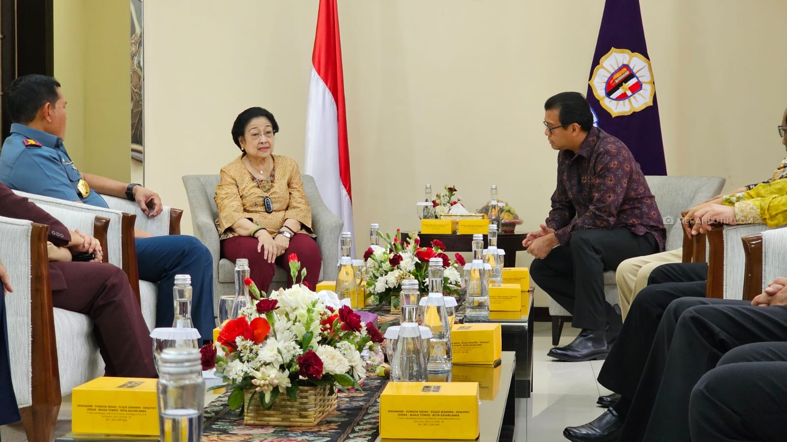 Megawati Hadiri Peluncuran 58 Buku di Lemhannas